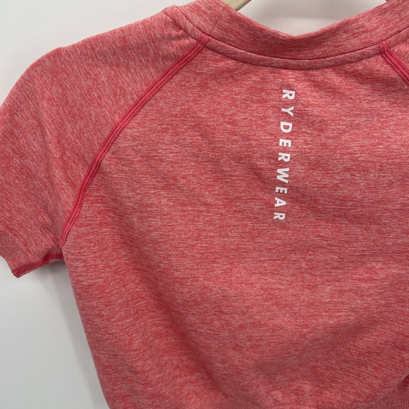 Ryderwear Essential Seamless crop tee - Picture 5 of 7